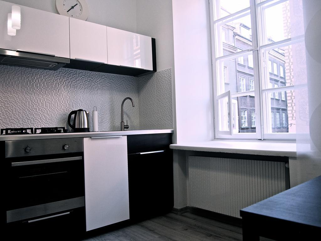 Old Town Snug Apartment Varşovia Exterior foto